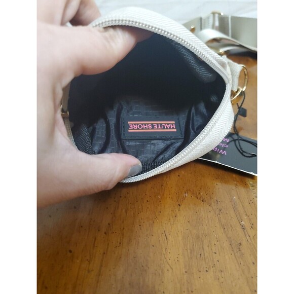 Haute Shore Casey Crossbody Small Bag Beige Neoprene Puffer Collection Pouch New - Picture 5 of 6